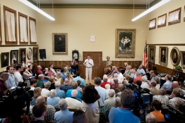 Presidential hopeful Mitt Romney speaks to potential supporters at the Exeter Historical Society - Exeter, NH