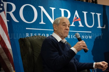 Presidential hopeful Ron Paul holds a town hall style meeting with potential supporters in Meredith, NH.  JULIAN RUSSELL  |  METROPOL