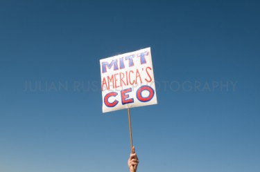 Mitt Romney campaigns  in Florida